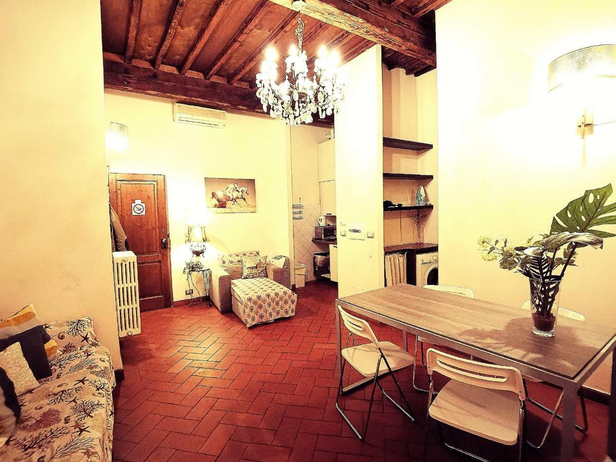Apartment Perfect Location In Center Florenz